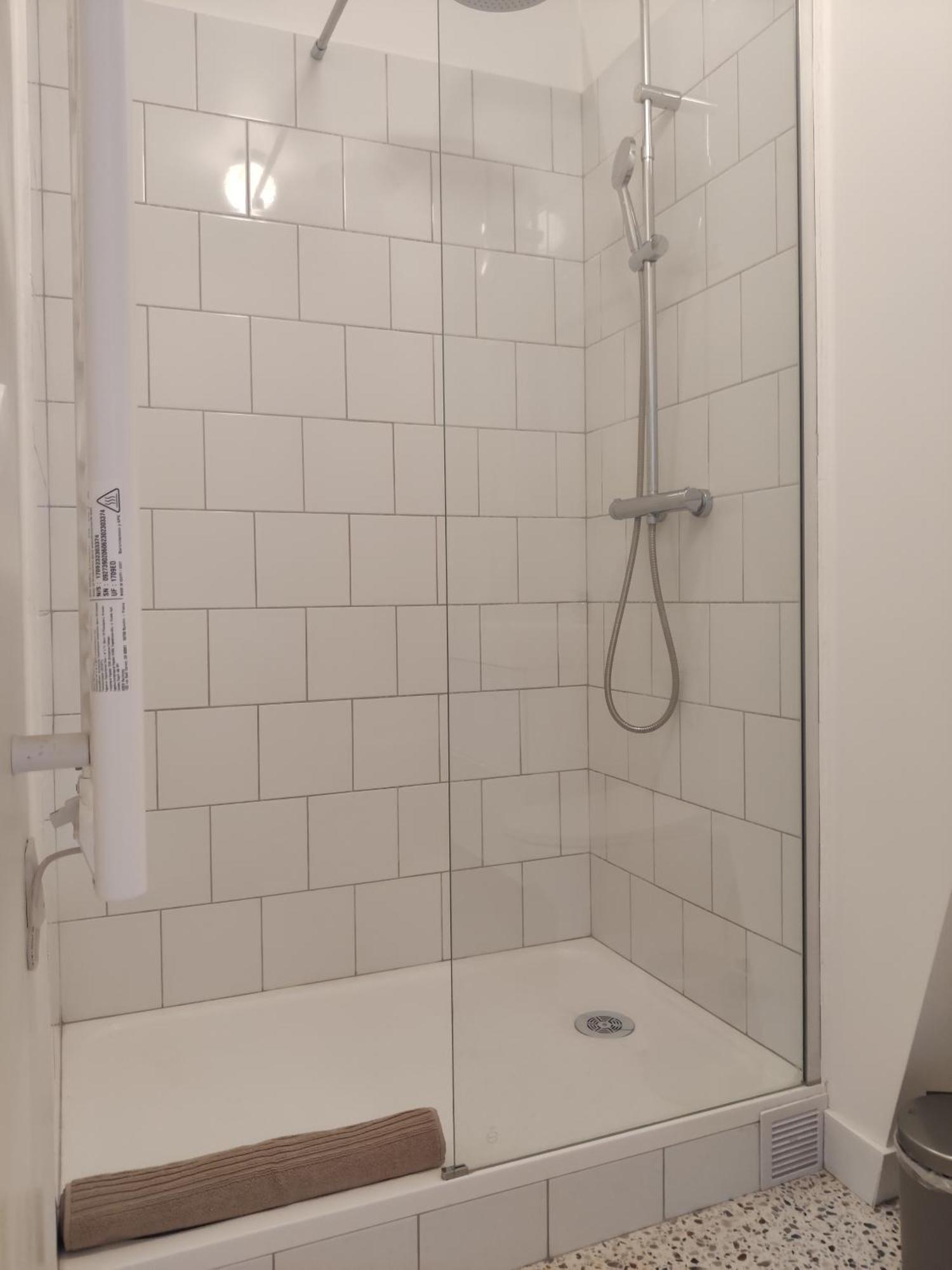 Bel Appart Renove Avec Terrasse Сант-Авертан Екстериор снимка