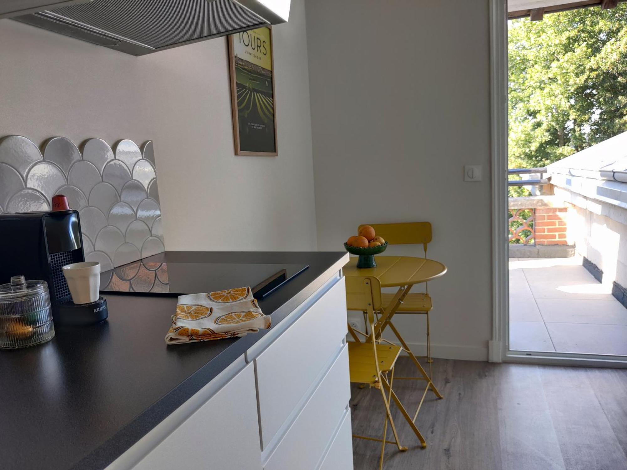 Bel Appart Renove Avec Terrasse Сант-Авертан Екстериор снимка